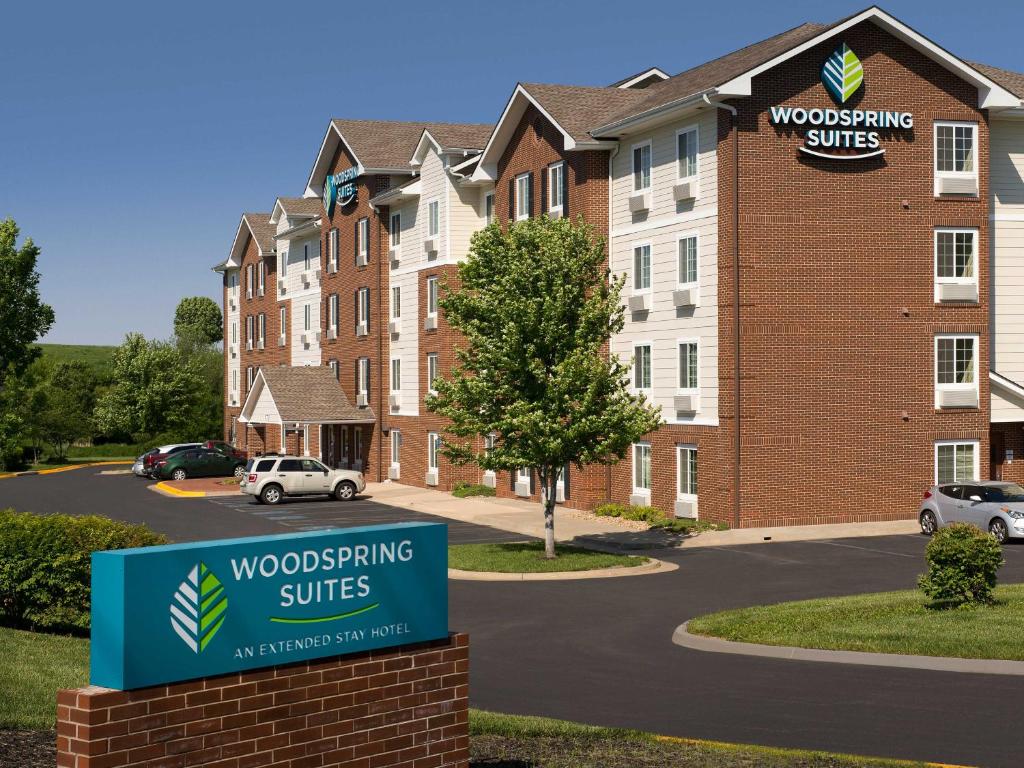 WoodSpring Suites Kansas City Lenexa - main image