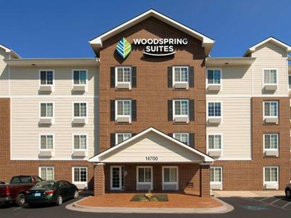 WoodSpring Suites Kansas City Lenexa - image 4
