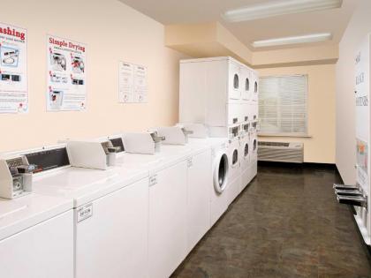 WoodSpring Suites Kansas City Lenexa - image 8