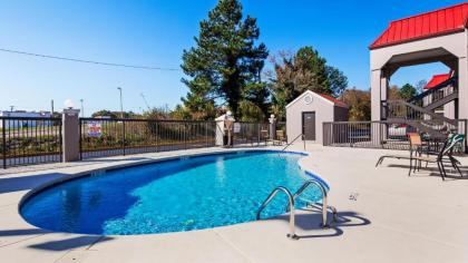 SureStay Hotel by Best Western Lenoir City - image 13