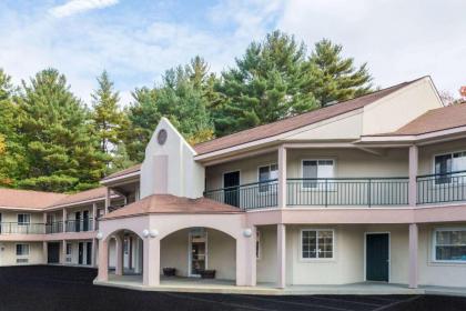 Howard Johnson by Wyndham Lenox Lenox Massachusetts