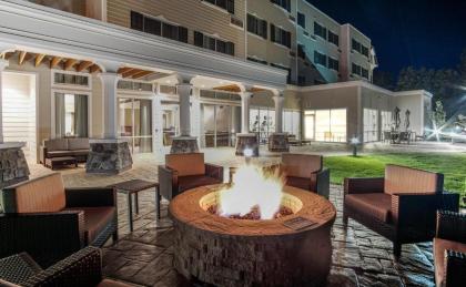 Courtyard by marriott Lenox Berkshires