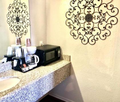 Best Inn Texas - image 10
