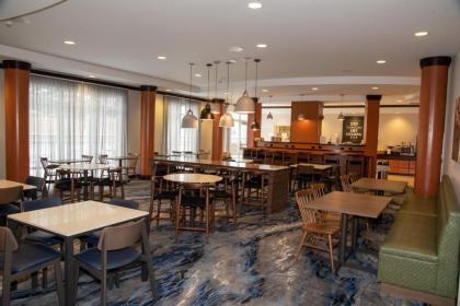Fairfield Inn & Suites Lewisburg - image 8