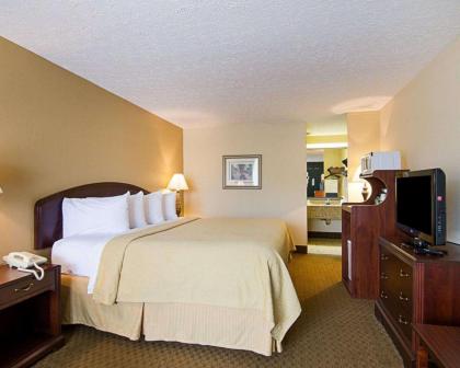 Quality Inn Lewisburg - image 9