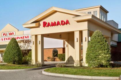 Ramada Hotel  Conference Center by Wyndham Lewiston 