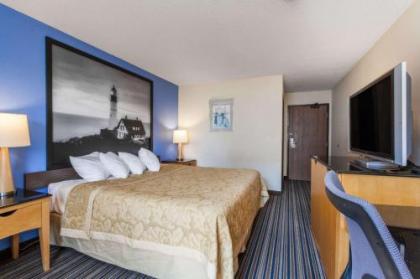 Super 8 by Wyndham Lewiston Auburn Area - image 2