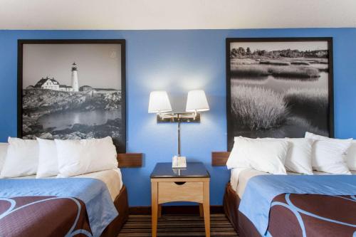 Super 8 by Wyndham Lewiston Auburn Area - image 4