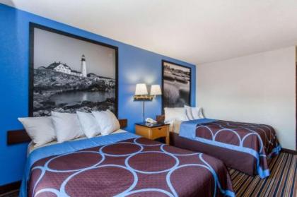 Super 8 by Wyndham Lewiston Auburn Area - image 6