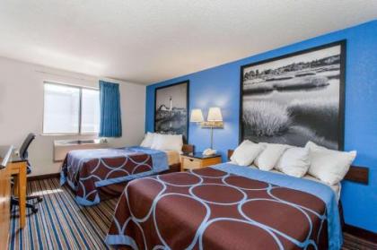 Super 8 by Wyndham Lewiston Auburn Area - image 7