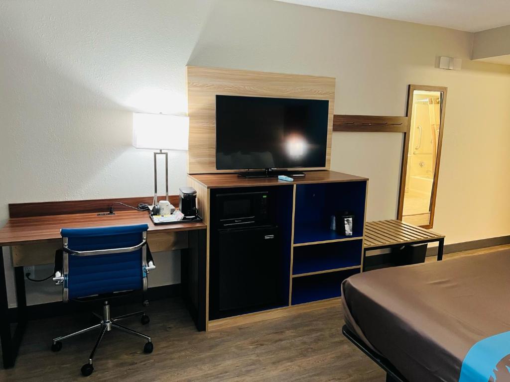 Motel 6-Lewiston ME - image 5