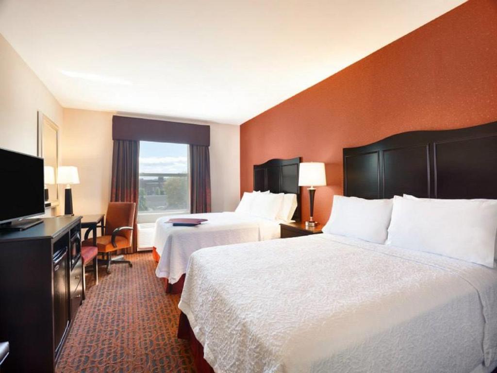 Hampton Inn Lewiston-Auburn - image 2