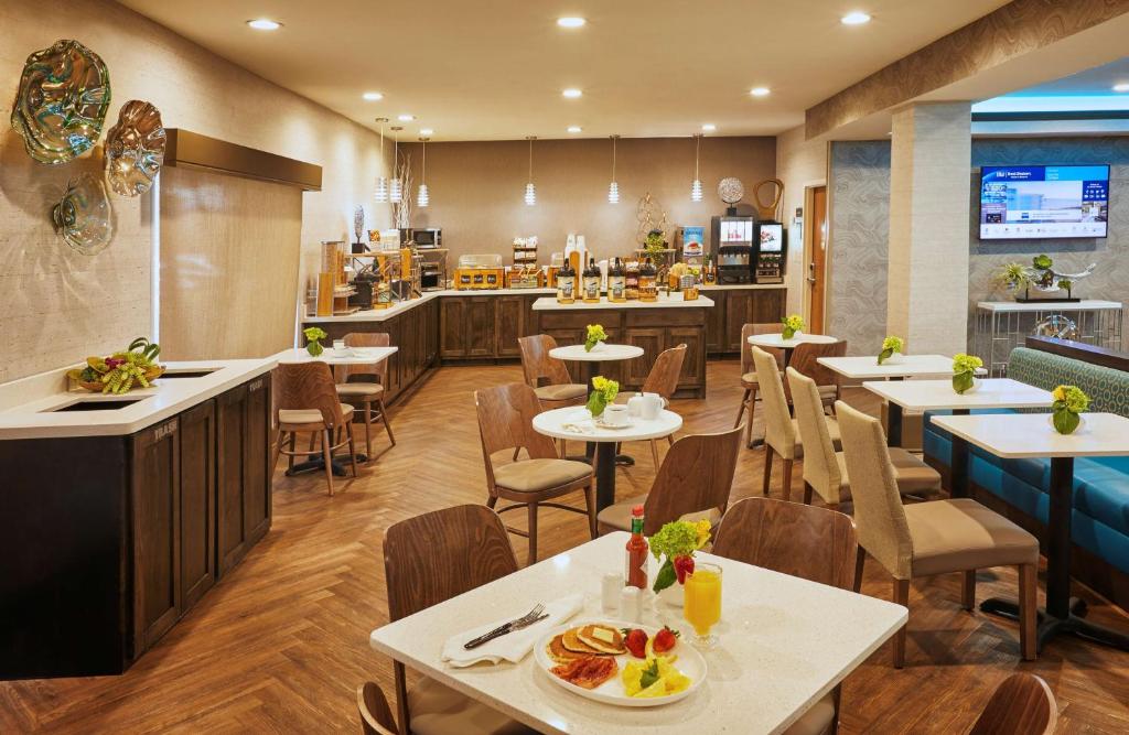 Best Western Plus Lewisville Flower Mound - image 6