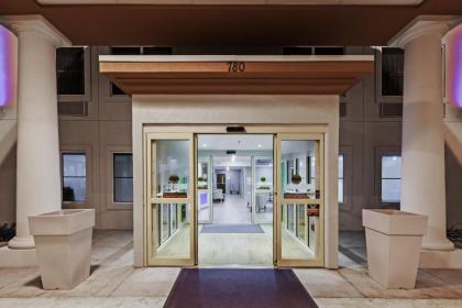 Holiday Inn Express Hotel & Suites Dallas Lewisville an IHG Hotel - image 2