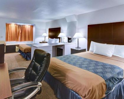 Econo Lodge Inn & Suites Lewisville I-35 - image 2