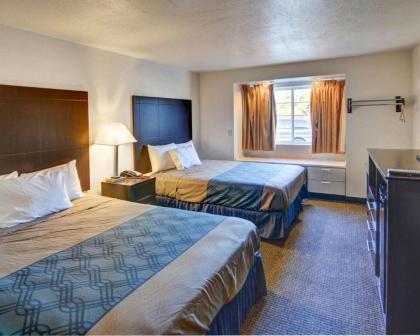 Econo Lodge Inn & Suites Lewisville I-35 - image 6