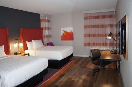 La Quinta Inn & Suites by Wyndham Lewisville - image 10