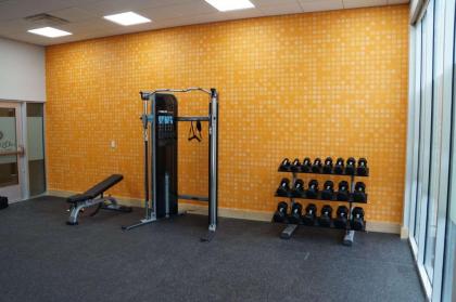 La Quinta Inn & Suites by Wyndham Lewisville - image 11