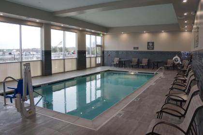 La Quinta Inn & Suites by Wyndham Lewisville - image 15