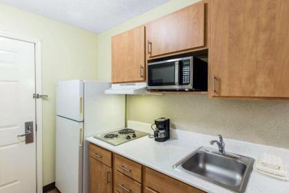 Suburban Extended Stay Lewisville - image 4