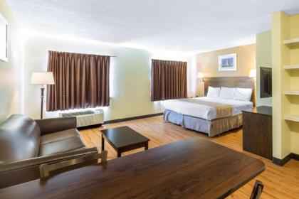 Suburban Extended Stay Lewisville - image 7