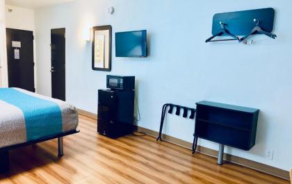 Motel 6-Lewisville TX - Medical City - image 5