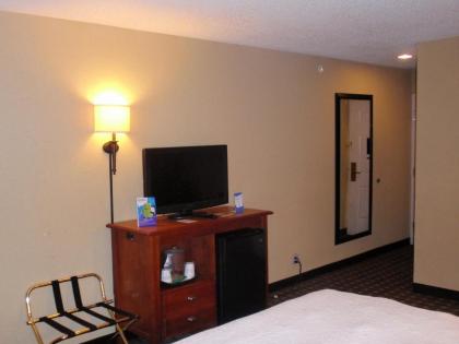Baymont by Wyndham Lewisville - image 10