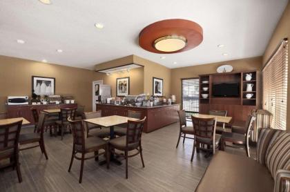 Baymont by Wyndham Lewisville - image 3