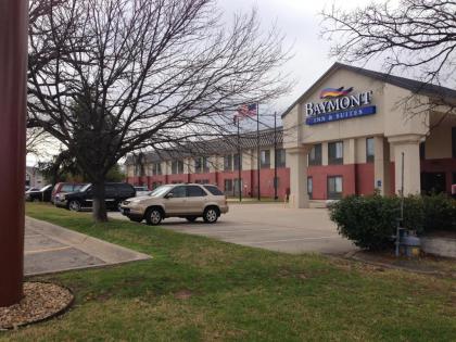 Baymont by Wyndham Lewisville - image 7