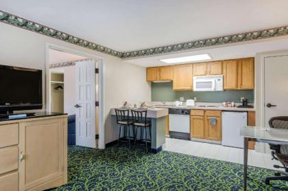 Quality Inn & Suites Lexington - image 9