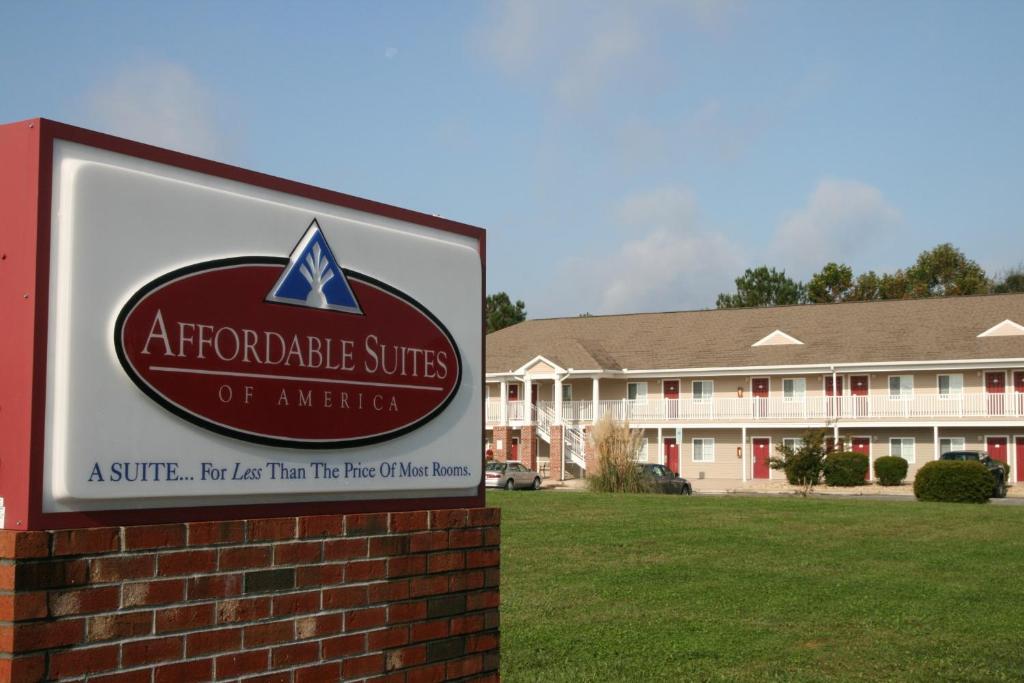 Affordable Suites Lexington - image 5