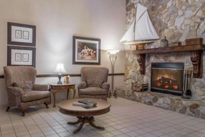Days Inn by Wyndham Lexington - image 7