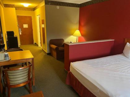 Country Hearth Inn And Suites Lexington - image 4