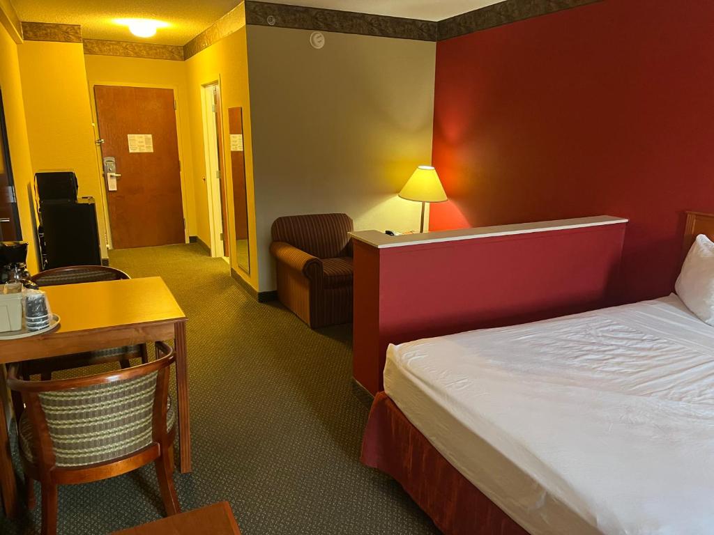 Country Hearth Inn And Suites Lexington - image 4