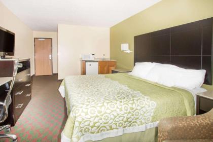 Days Inn by Wyndham Lexington NE - image 11