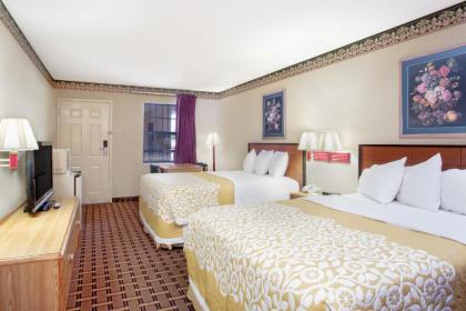 Days Inn by Wyndham Lexington - image 11