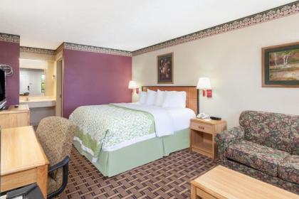 Days Inn by Wyndham Lexington - image 3