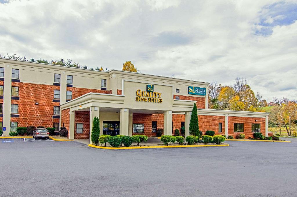 Quality Inn & Suites Lexington near I-64 and I-81 - main image