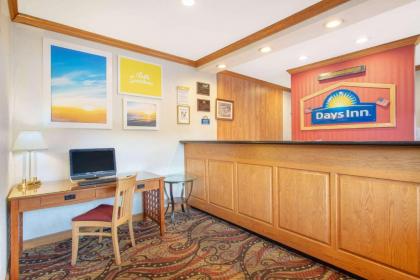 Days Inn by Wyndham Lexington - image 11