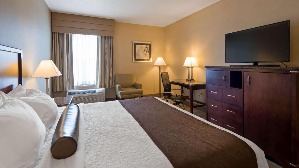 Best Western Plus Inn at Hunt Ridge - image 7