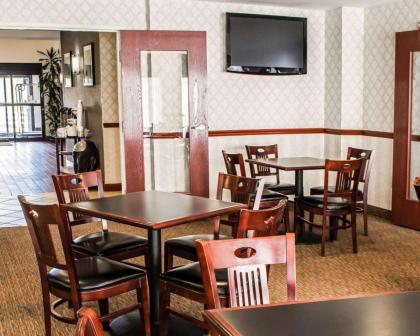 Sleep Inn & Suites Virginia Horse Center - image 13