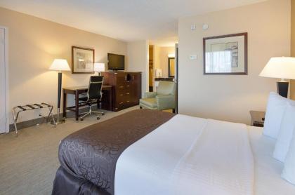 Best Western Lexington Inn - image 7