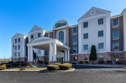 Holiday Inn Express Lexington - image 2