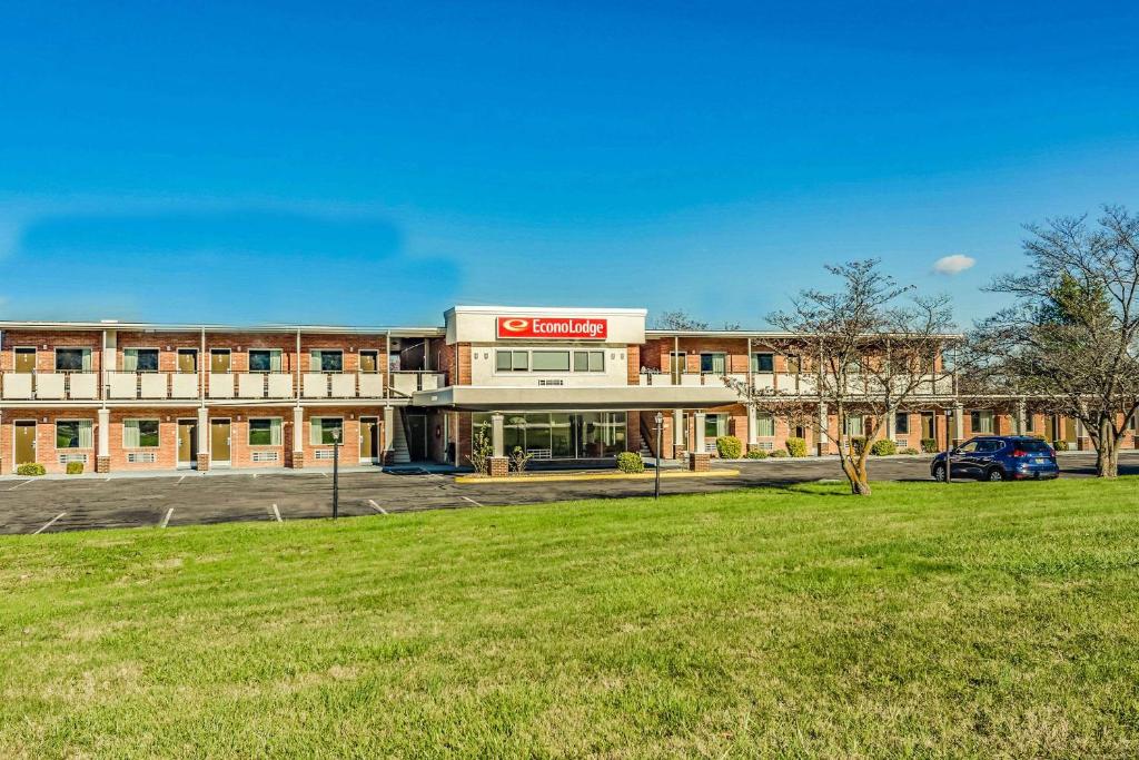 Econo Lodge Lexington Downtown near I-81 - main image