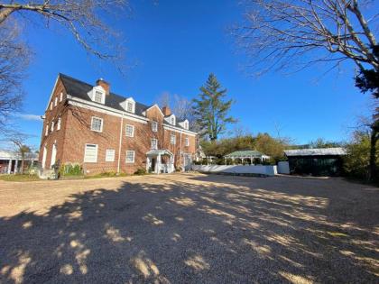 Abigail Inn - image 9