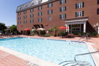DoubleTree Suites by Hilton Lexington - image 3