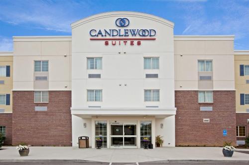 Candlewood Suites Lexington an IHG Hotel - main image