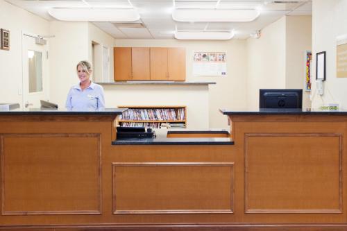Candlewood Suites Lexington an IHG Hotel - image 3