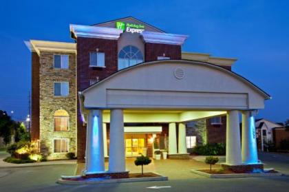 Holiday Inn Express Hotel & Suites Lexington-Downtown University an IHG Hotel - image 5