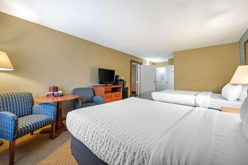 Clarion Hotel Lexington - image 2